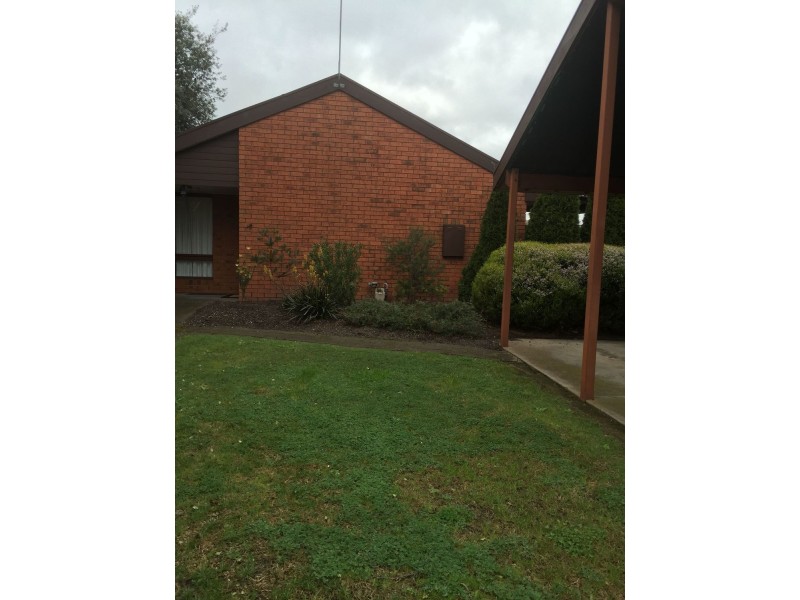 13 Strath Place, Morwell VIC 3840