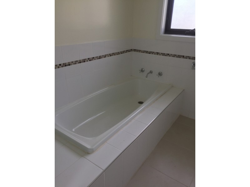 6 Elonera Court, Churchill VIC 3842