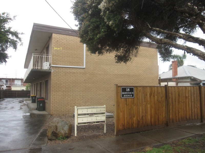 4/18 Hopetoun Avenue, Morwell VIC 3840