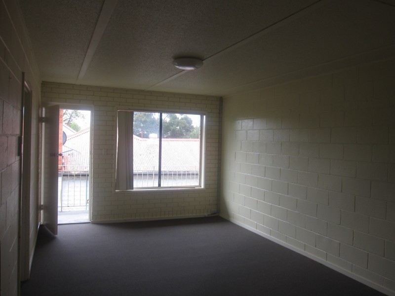 4/18 Hopetoun Avenue, Morwell VIC 3840