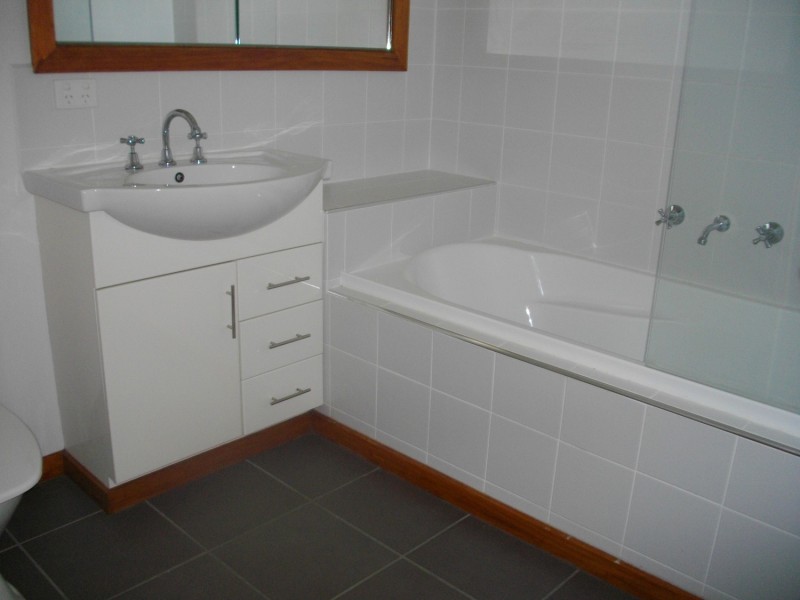 4 Porter Street, Morwell VIC 3840