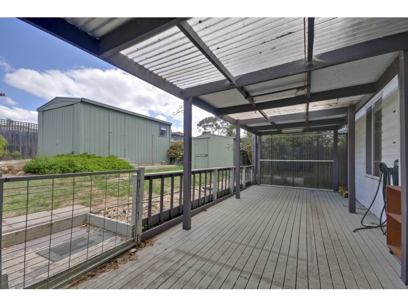2 Tulloch Street, Morwell VIC 3840