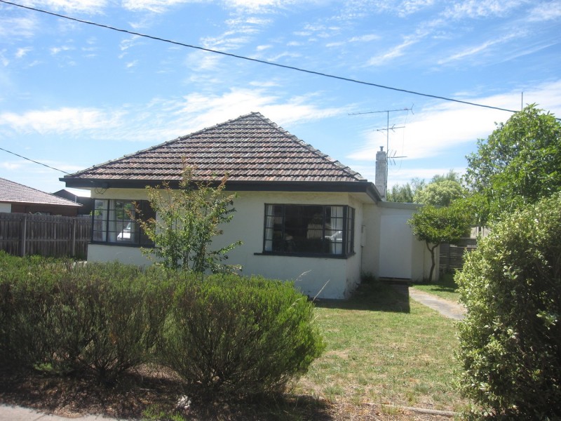 16 Madden Street, Morwell VIC 3840