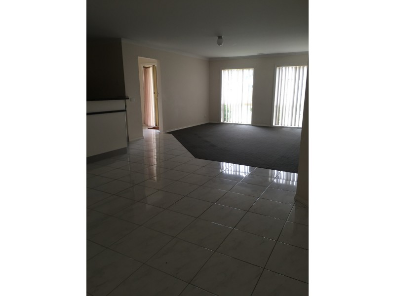 15 Parklands Place, Morwell VIC 3840