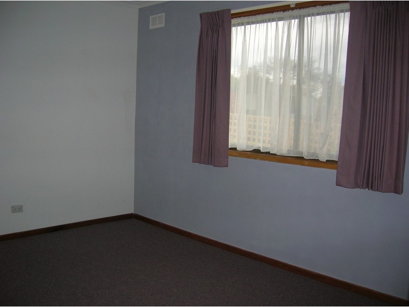 1/105 Elgin Street, Morwell VIC 3840