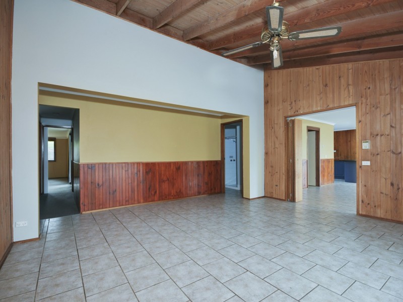 33 Giles Street, Mirboo North VIC 3871