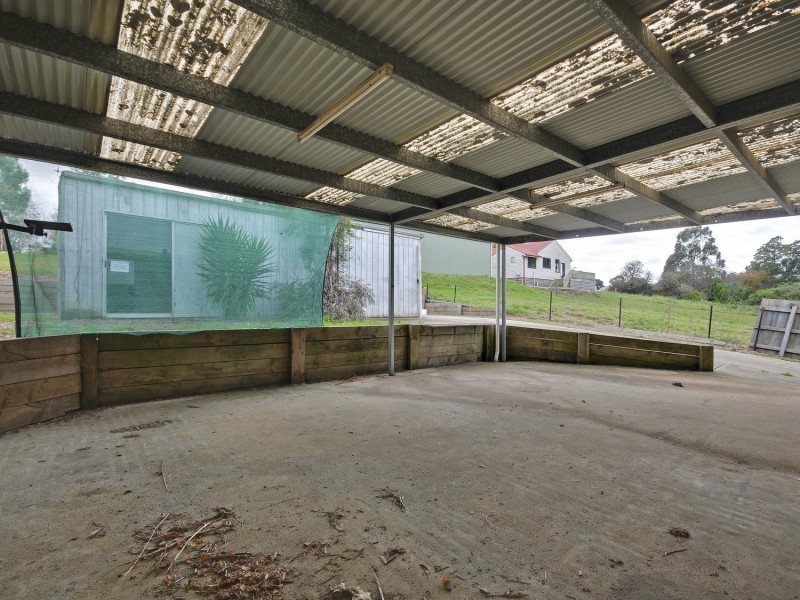 33 Giles Street, Mirboo North VIC 3871