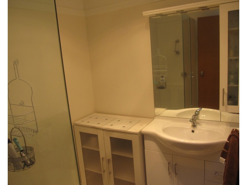 16 Cove Place, Morwell VIC 3840