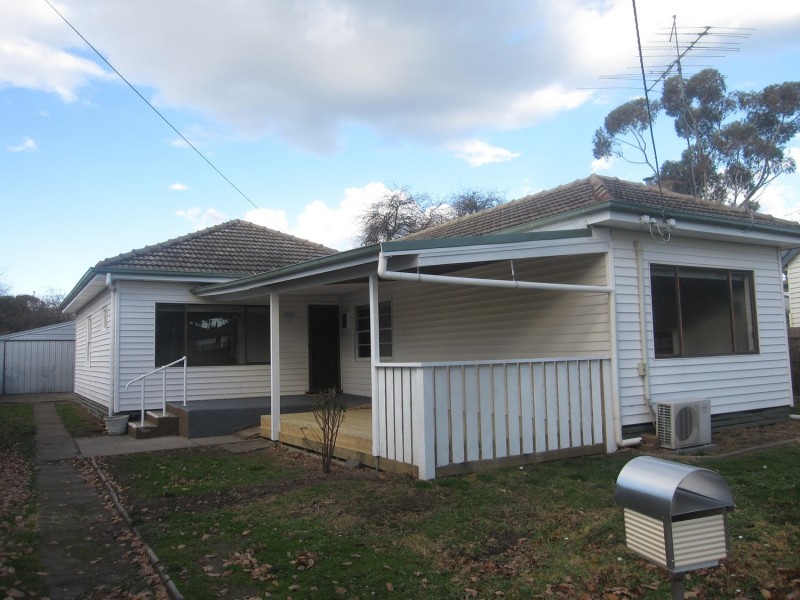 5 Charles Court, Morwell VIC 3840
