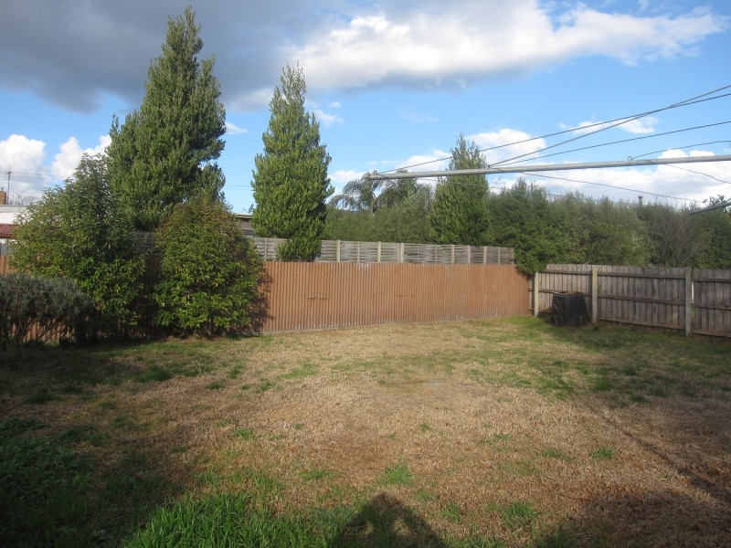 5 Charles Court, Morwell VIC 3840