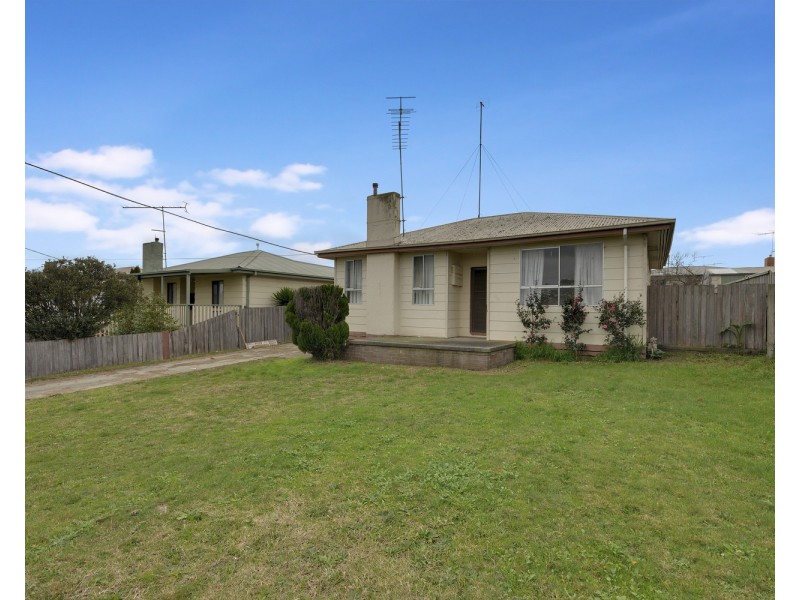 27 Booth Street, Morwell VIC 3840
