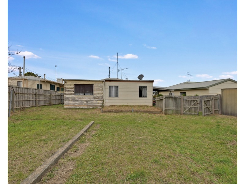27 Booth Street, Morwell VIC 3840