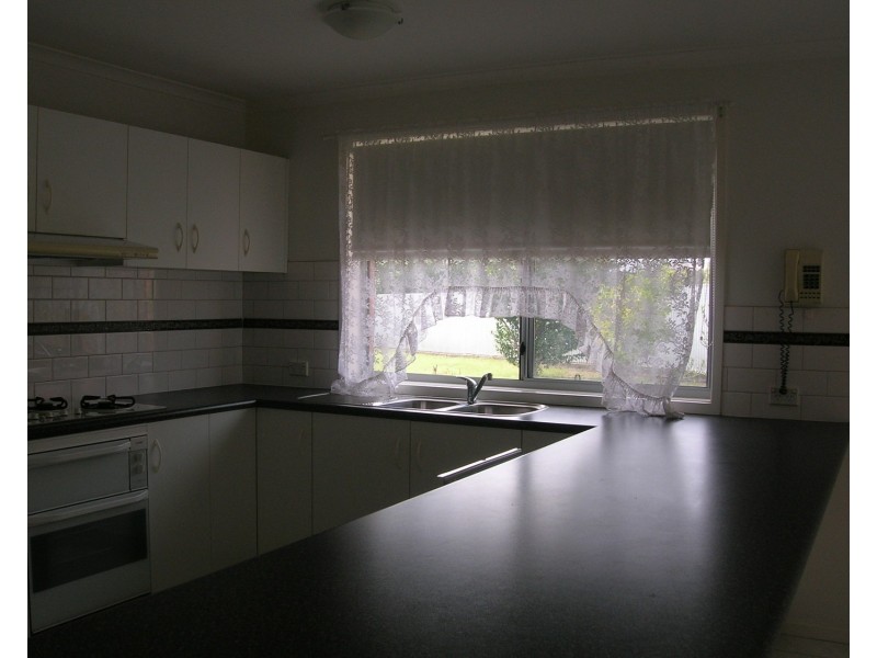 6 Lindon Court, Morwell VIC 3840