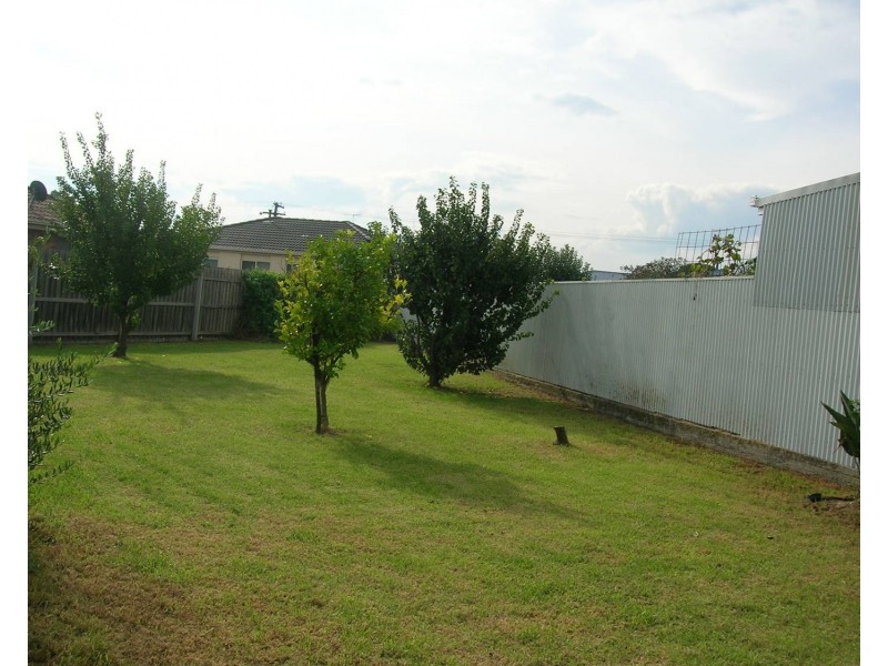 6 Lindon Court, Morwell VIC 3840