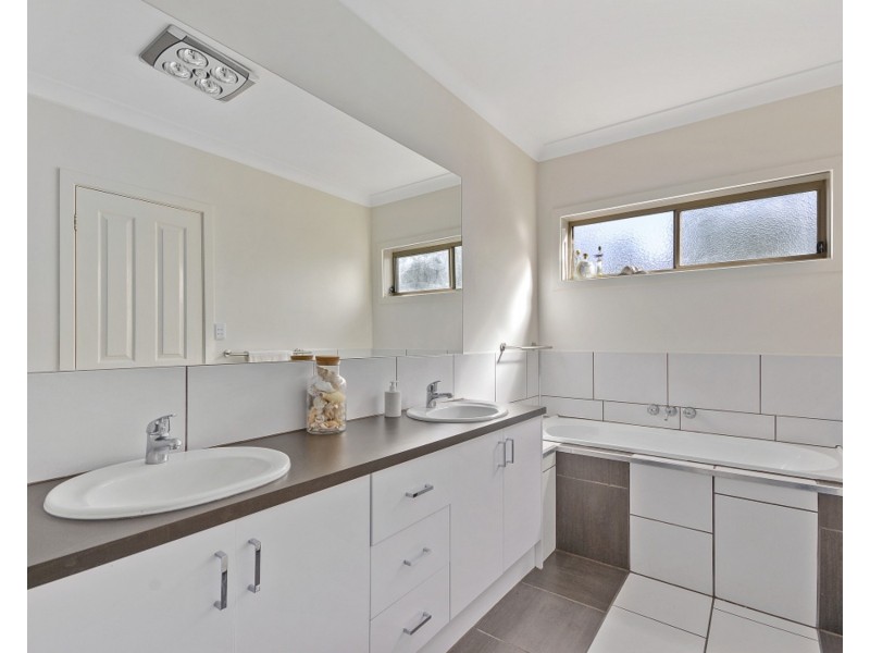 5 Beatrice Court, Morwell VIC 3840