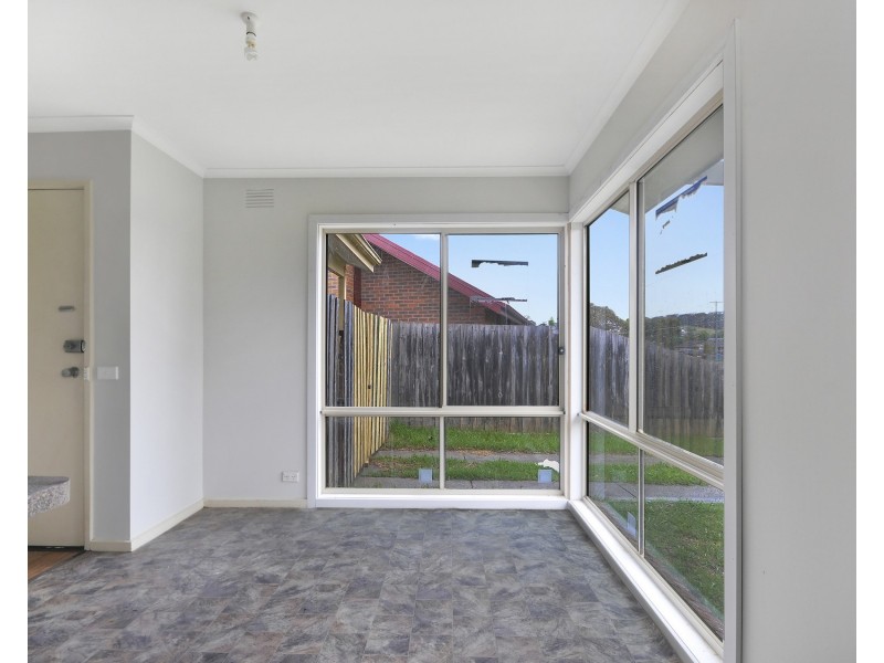 22 Symons Crescent, Morwell VIC 3840