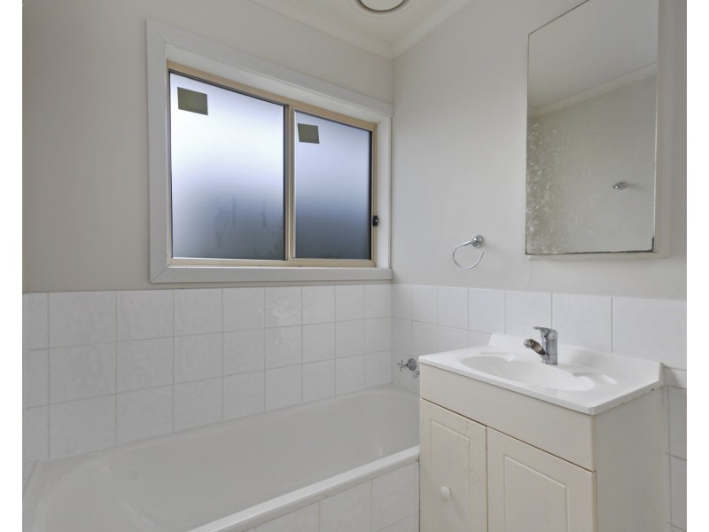 22 Symons Crescent, Morwell VIC 3840