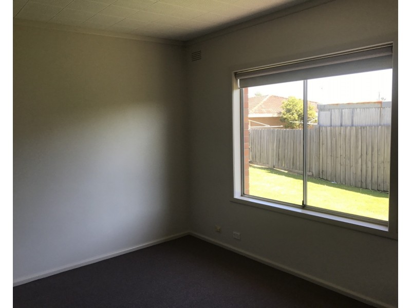 1/26 Cherry Crescent, Morwell VIC 3840