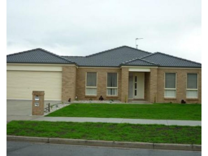 74 Gabo Way, Morwell VIC 3840