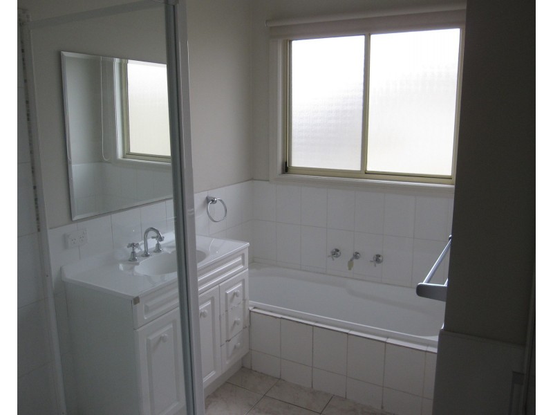 18 Evans Street, Morwell VIC 3840