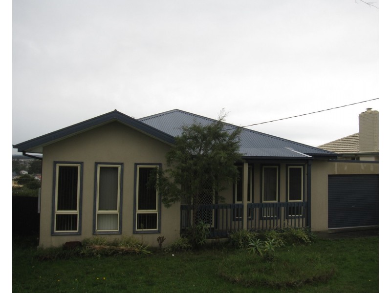 18 Evans Street, Morwell VIC 3840