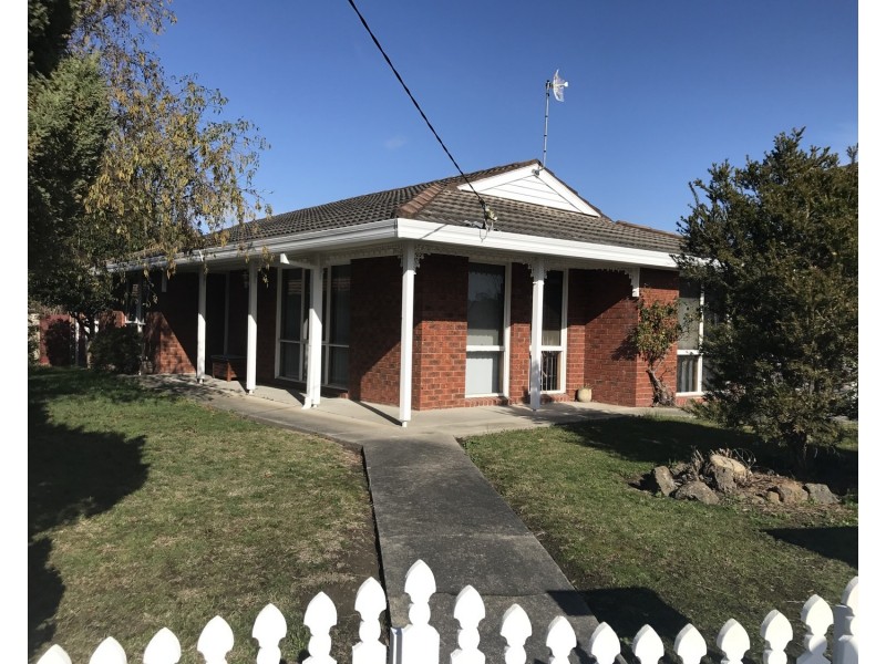 14 Latter Grove, Churchill VIC 3842