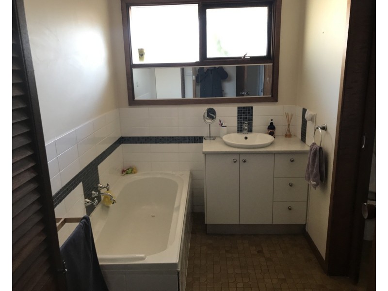 14 Latter Grove, Churchill VIC 3842