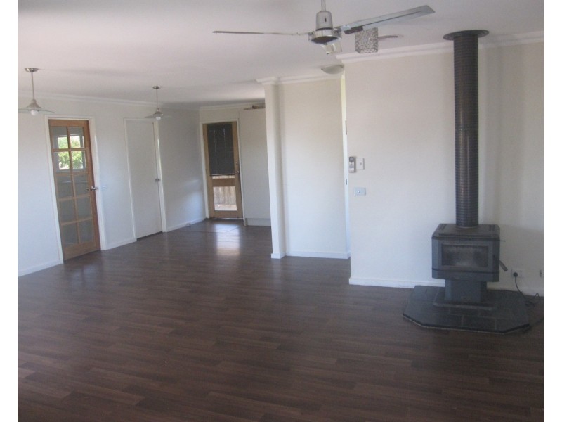 2 Banksia Crescent, Churchill VIC 3842