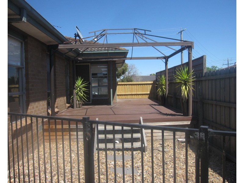 2 Banksia Crescent, Churchill VIC 3842