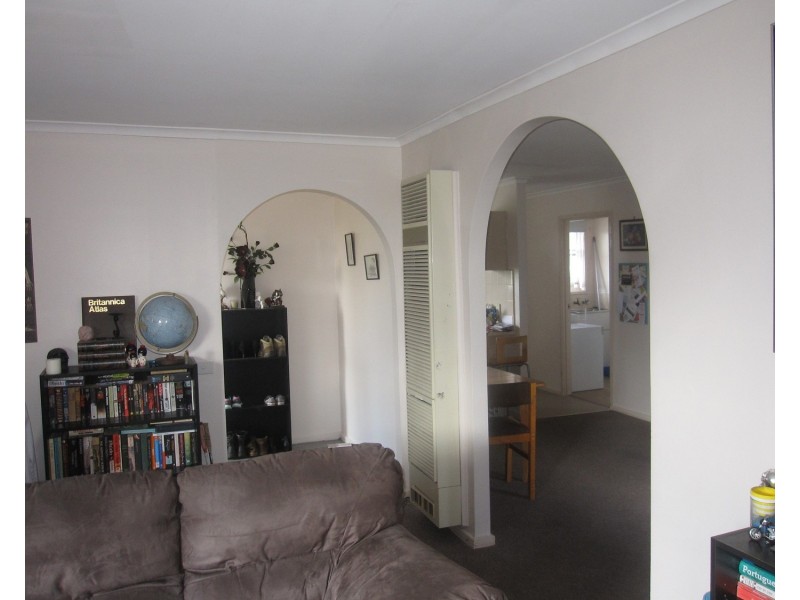 2 Hawthorn Crescent, Churchill VIC 3842