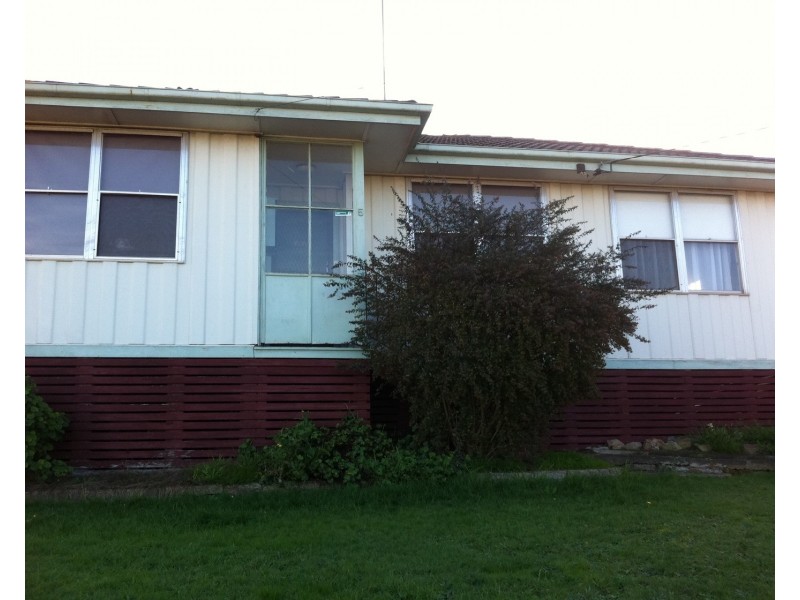 5 Winston Court, Morwell VIC 3840