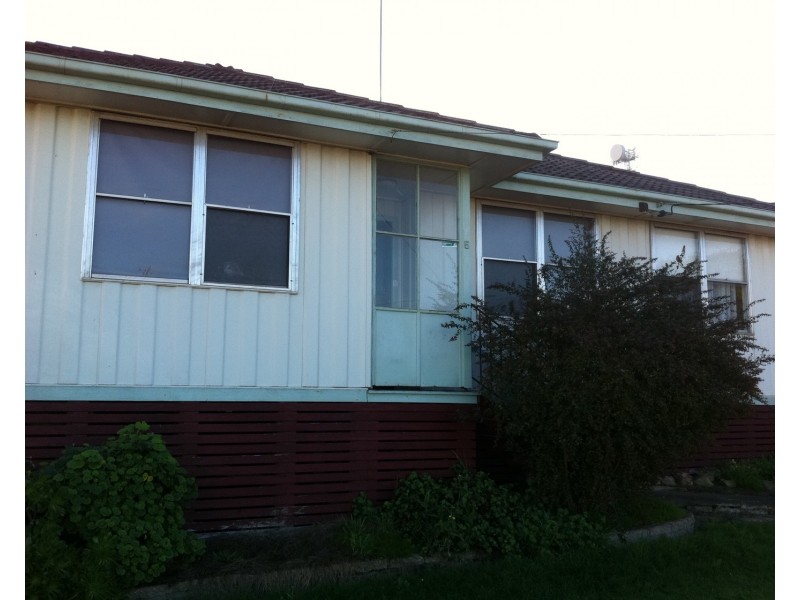 5 Winston Court, Morwell VIC 3840