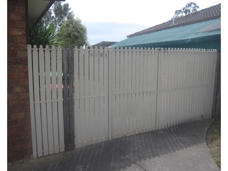 1/21 Bunyip Court, Morwell VIC 3840