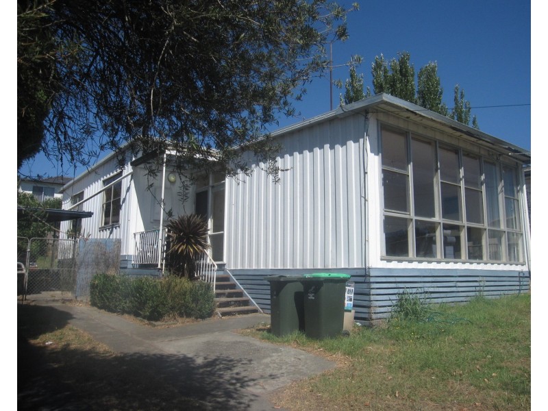 16 Dunbar Avenue, Morwell VIC 3840