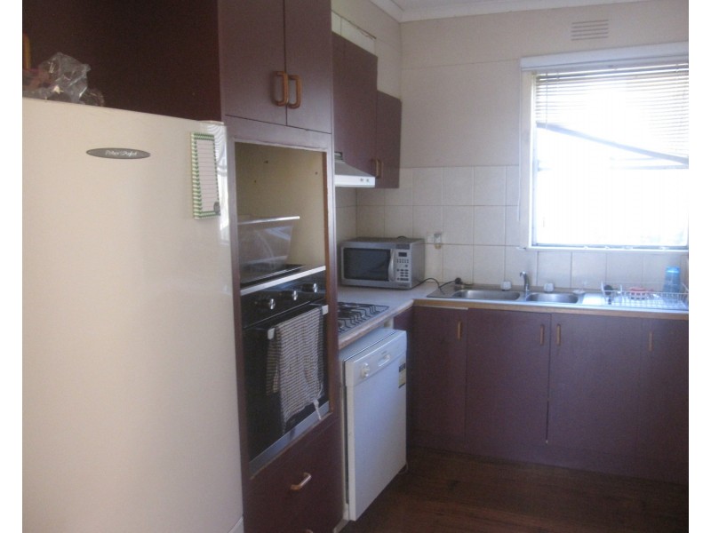 16 Dunbar Avenue, Morwell VIC 3840
