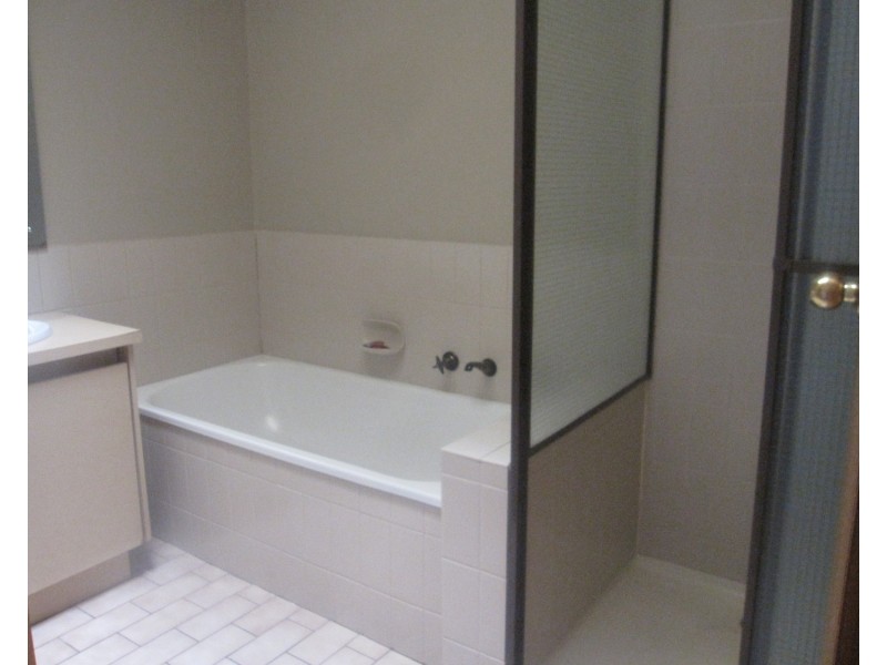 12 Strath Place, Morwell VIC 3840