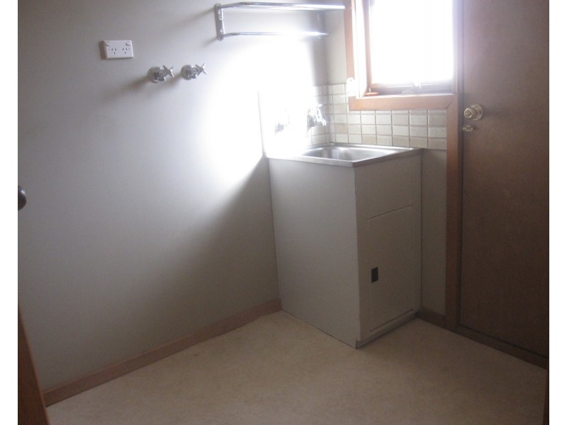 12 Strath Place, Morwell VIC 3840