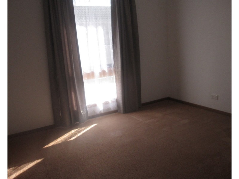 12 Strath Place, Morwell VIC 3840