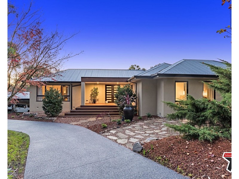 5 West Hill Drive, Mount Evelyn VIC 3796