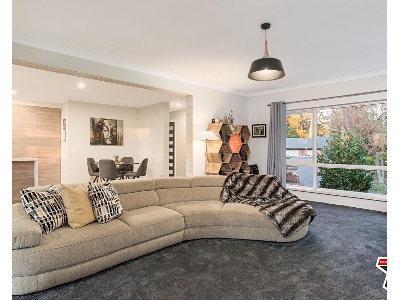 5 West Hill Drive, Mount Evelyn VIC 3796