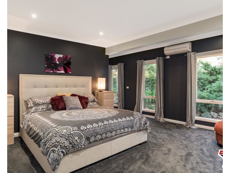 5 West Hill Drive, Mount Evelyn VIC 3796