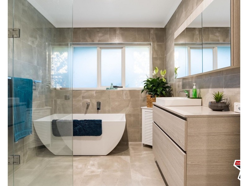 5 West Hill Drive, Mount Evelyn VIC 3796