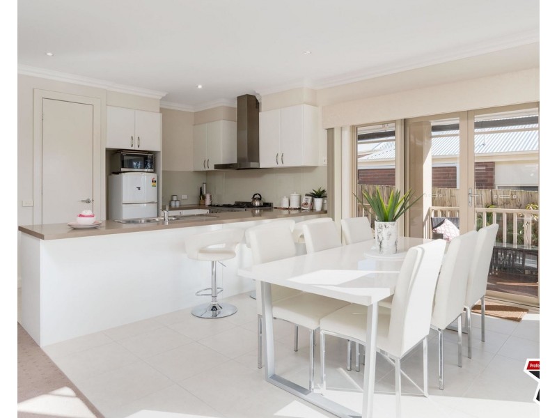 3/221 Cambridge Road, Mooroolbark VIC 3138