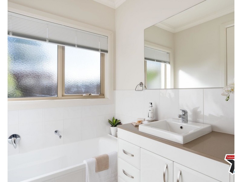 3/221 Cambridge Road, Mooroolbark VIC 3138