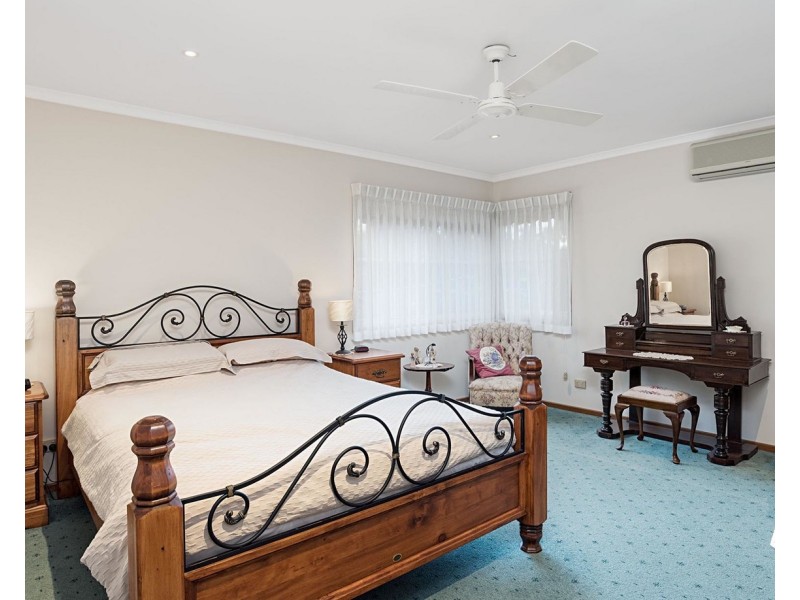 14 Kemp Avenue, Mount Evelyn VIC 3796