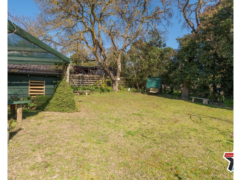 19 Elsie Street, Wandin North VIC 3139