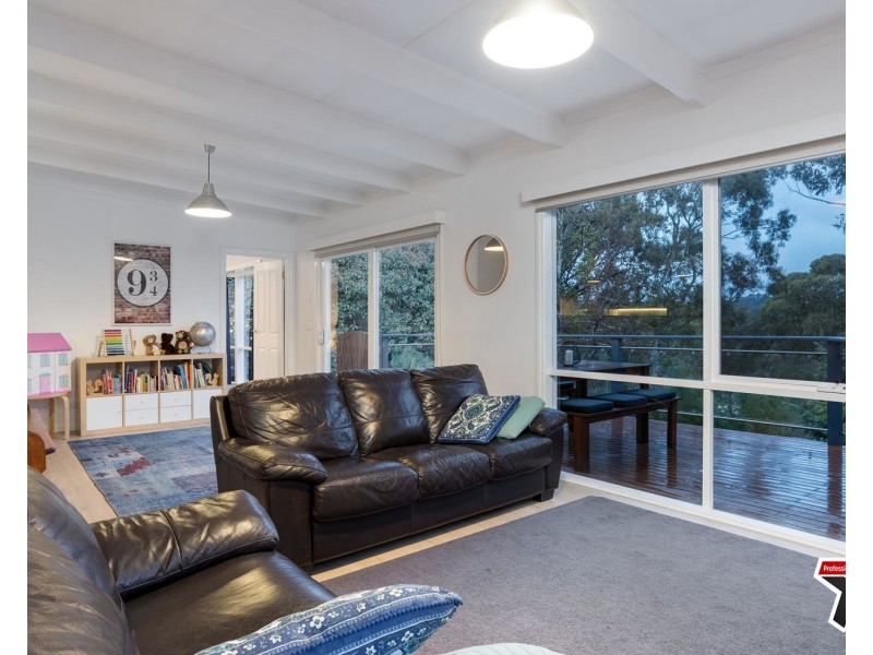 54 Russell Street, Mount Evelyn VIC 3796