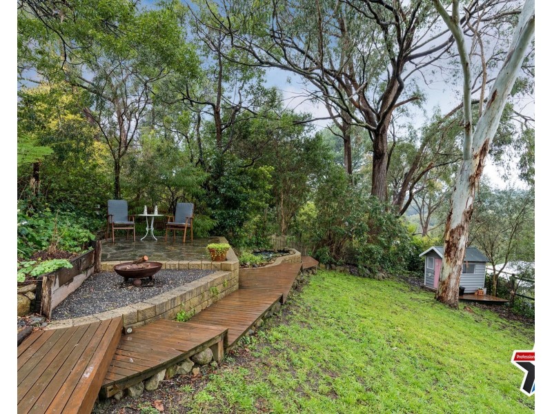 54 Russell Street, Mount Evelyn VIC 3796