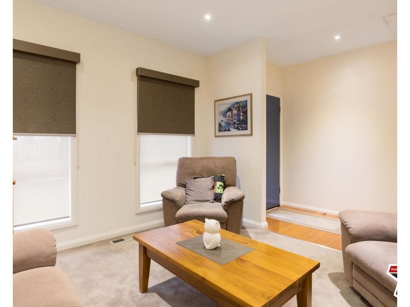 1/6 Humber Road, Croydon North VIC 3136