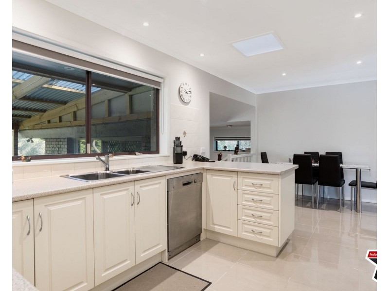 7 Gum Court, Montrose VIC 3765